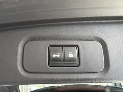 Photo 8 Nissan Qashqai Gén. III (J12) Ph1 Tekna 5