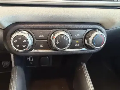 Photo 12 Nissan Micra Gén. V (K14) Ph1 Acenta 5