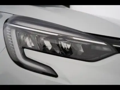 Photo 10 Renault Clio Gén. V (BJA) Ph1 NG Evolution 5