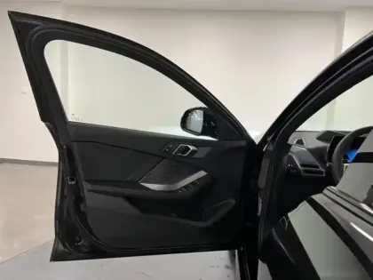 Photo 6 BMW Serie 1 Série 1 120A 170ch M Sport DKG7