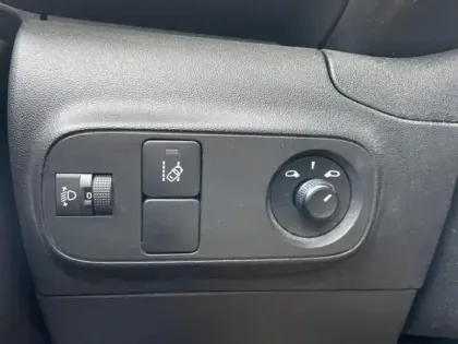 Photo 12 Citroën C3 Gén. III Ph2 YOU! 5