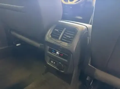 Photo 14 Volkswagen Tiguan Gén. III Ph1 Elegance 5