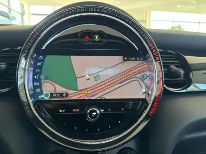 Photo 10 Mini Mini Gén. III (F56) Ph3 Edition Premium Plus 3