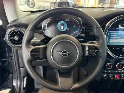 Photo 5 Mini Mini Gén. III (F56) Ph3 Edition Premium Plus 3