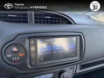 Photo 8 Toyota Yaris Gén. III Ph3 Dynamic 5