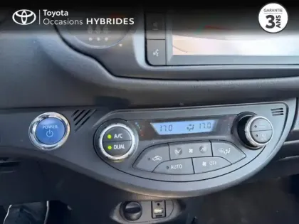 Photo 11 Toyota Yaris Gén. III Ph3 Dynamic 5