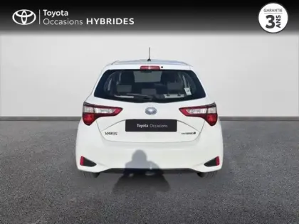 Photo 18 Toyota Yaris Gén. III Ph3 Dynamic 5