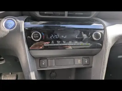 Photo 14 Toyota Yaris Gén. I Ph1 Design 5