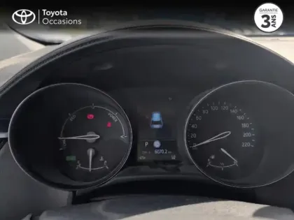 Photo 13 Toyota C-HR  2.0 Hybride 184ch Design E-CVT