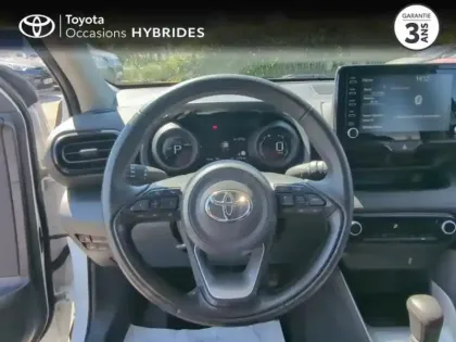 Photo 8 Toyota Yaris  116h Design 5p MC24