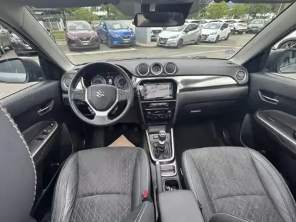 Photo 14 Suzuki Vitara  1.4 Boosterjet Hybrid 129ch Style
