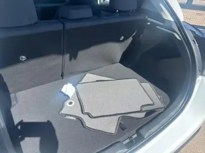 Photo 12 Toyota Yaris  116h Dynamic 5p MC24