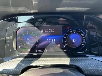 Photo 10 Volkswagen Golf Gén. VIII Ph1 R-Line 5