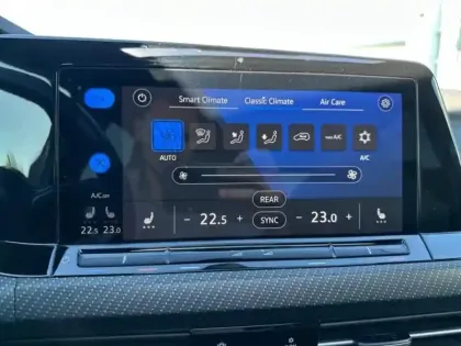 Photo 14 Volkswagen Golf Gén. VIII Ph1 R-Line 5