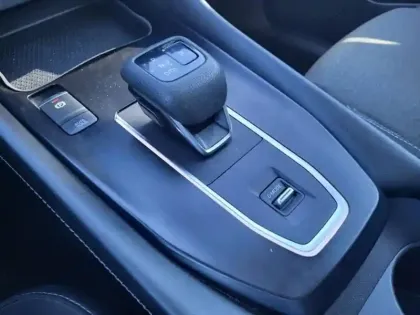 Photo 19 Nissan Qashqai  1.3 Mild Hybrid 158ch N-Connecta Xtronic