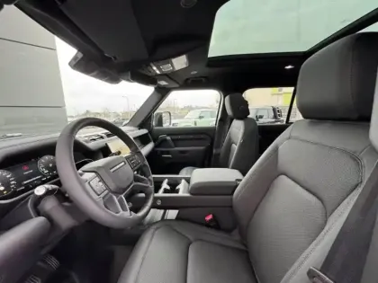 Photo 15 Land rover Defender  110 2.0 P300e PHEV Black Edition