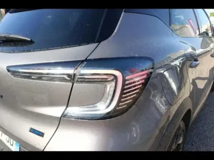 Photo 13 Renault Captur  1.6 E-Tech full hybrid 145ch esprit Alpine