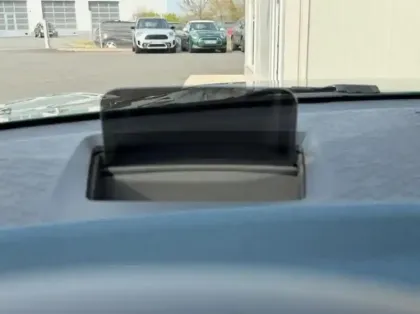 Photo 11 Mini Countryman Gén. III (U25) Ph1 Favoured 5