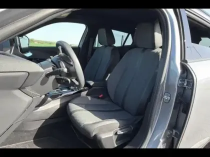 Photo 9 Peugeot 2008 Gén. II Ph2 Allure 5