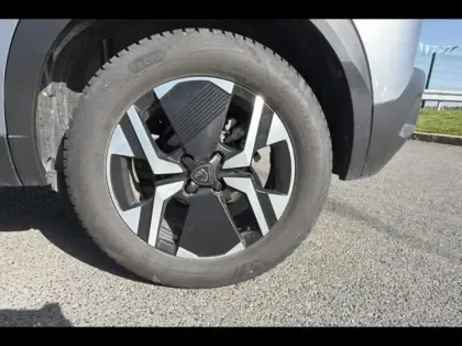 Photo 12 Peugeot 2008 Gén. II Ph2 Allure 5