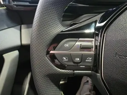 Photo 8 Peugeot 408 Gén. I Ph2 GT 5