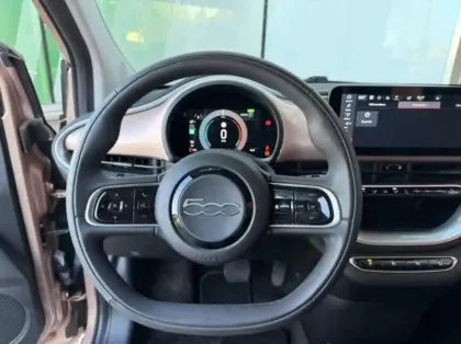 Photo 11 Fiat 500  e 95ch Icône