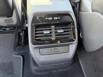 Photo 13 Volkswagen Id.4 Gén. I Ph1 NG2 Life Max 5