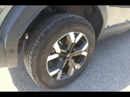 Photo 12 Dacia Duster  1.6 hybrid 140ch Extreme