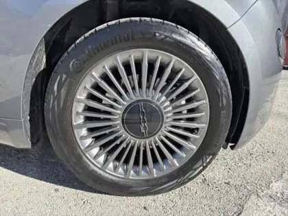 Photo 12 Fiat 500 Gén. II Ph1 MY22 Icône 2