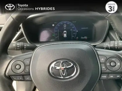 Photo 12 Toyota Corolla  1.8 140ch Dynamic Business