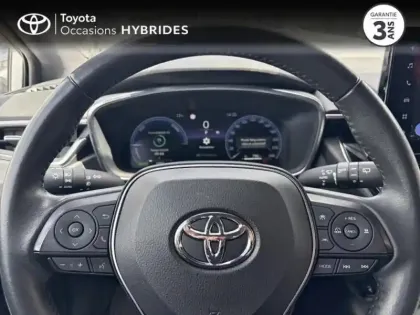 Photo 12 Toyota Corolla  1.8 140ch Dynamic Business