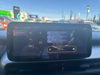 Photo 11 Jeep Avenger Gén. I Ph1 Summit 5