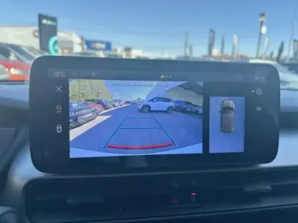 Photo 8 Jeep Avenger Gén. I Ph1 Summit 5