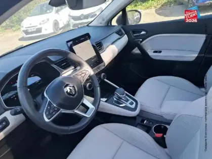 Photo 14 Renault Captur  1.6 E-Tech hybride 145ch Iconic