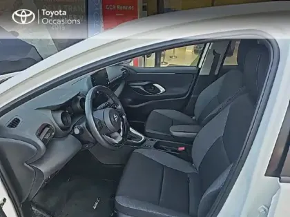 Photo 10 Toyota Yaris  116h Design 5p MY22