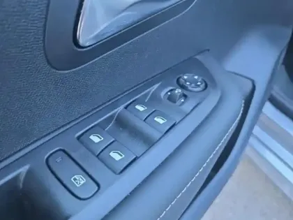 Photo 11 Peugeot 208 Gén. II Ph2 Allure 5