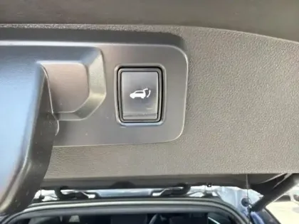 Photo 13 Renault Austral  1.2 E-Tech full hybrid 200ch Techno esprit Alpine - 24