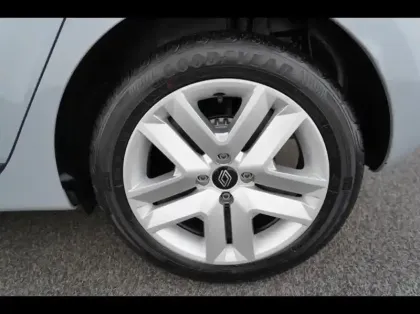 Photo 10 Renault Clio Gén. V (BJA) Ph2 Evolution 5