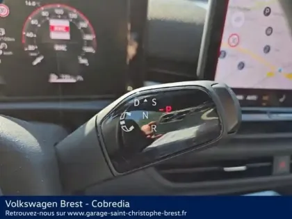 Photo 9 Volkswagen T-roc  1.5 eTSI 150ch R-LINE DSG7