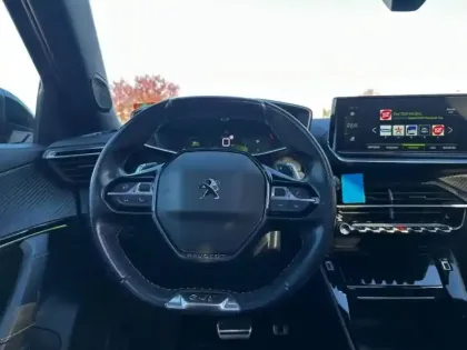 Photo 8 Peugeot 2008 Gén. II Ph1 NG GT Pack 5