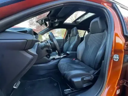 Photo 11 Peugeot 2008 Gén. II Ph1 NG GT Pack 5