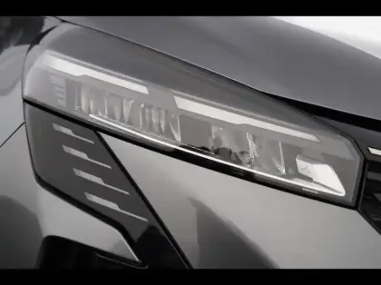 Photo 11 Renault Clio Gén. V (BJA) Ph2 Evolution 5