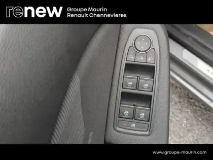Photo 14 Renault Clio  1.6 E-Tech 145ch full hybrid esprit Alpine - 24