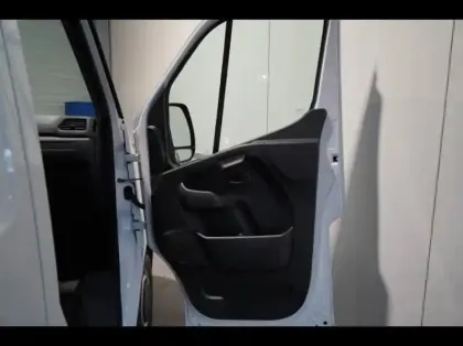 Photo 12 Renault Master Gén. III (F62) Ph3 Evo Grand Confort 4