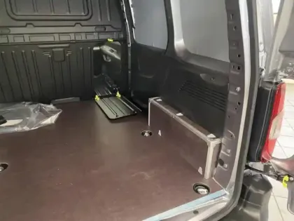 Photo 6 Peugeot Partner Gén. III Ph2 Pack Premium Connect 4