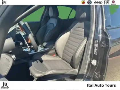 Photo 8 Alfa Romeo Giulia  2.2 Diesel 160ch Intensa AT8