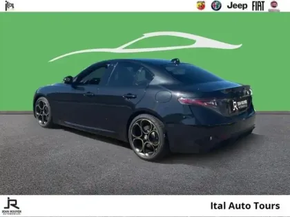 Photo 6 Alfa Romeo Giulia  2.2 Diesel 160ch Intensa AT8