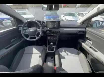 Photo 8 Dacia Sandero  1.0 ECO-G 100ch Stepway Extreme +