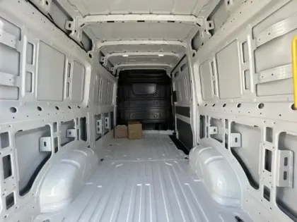 Photo 7 Volkswagen Crafter Gén. II Ph1 NG Business 4