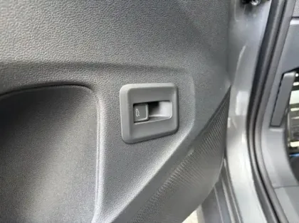 Photo 14 Volkswagen T-roc Gén. II Ph1 R-Line 5